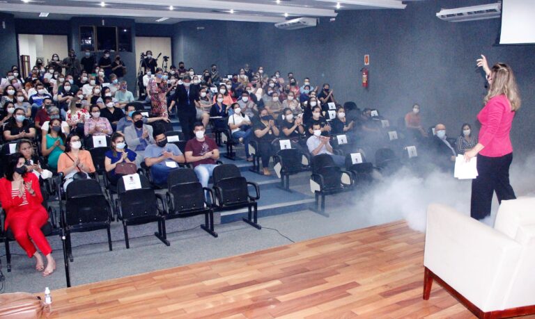 Master Class: Identidade digital e comunicação afetiva são temas de palestra do IEL/AC