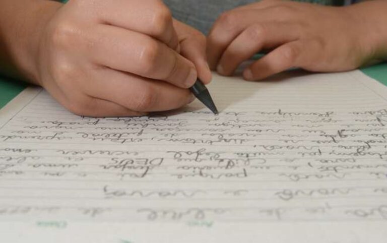 Campanha “Papai Noel dos Correios” encerra nesta sexta-feira; mais de 100 cartinhas estão disponíveis