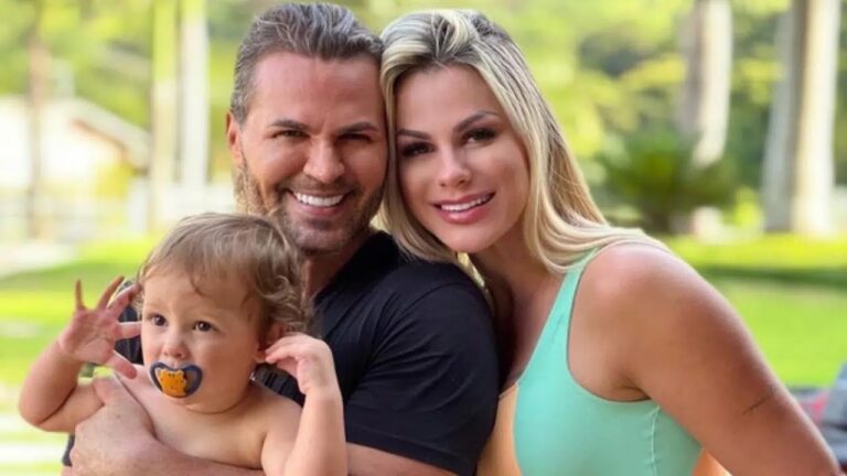 ‘Presentes de Deus’, diz Eduardo Costa sobre namorada e enteado