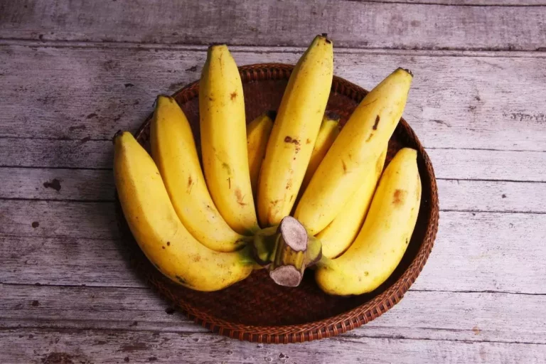 Evite desperdícios! Aprenda como conservar banana madura para não estragar tão rápido
