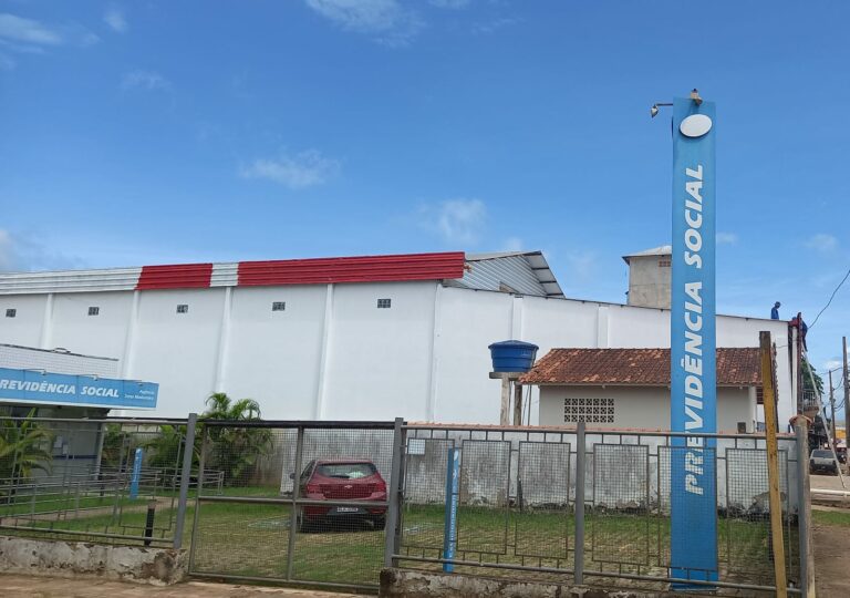 Moradores reclamam sobre a falta de perícia médica do INSS, em Sena Madureira