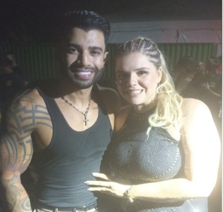 No AC, fã que tatuou Gusttavo Lima no braço realiza sonho de tirar foto com o artista: “Dez anos esperando por esse momento”