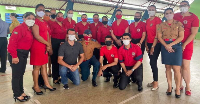Roberto Duarte recebe homenagem de ‘Amigo da Escola’ do Colégio Militar Dom Pedro II