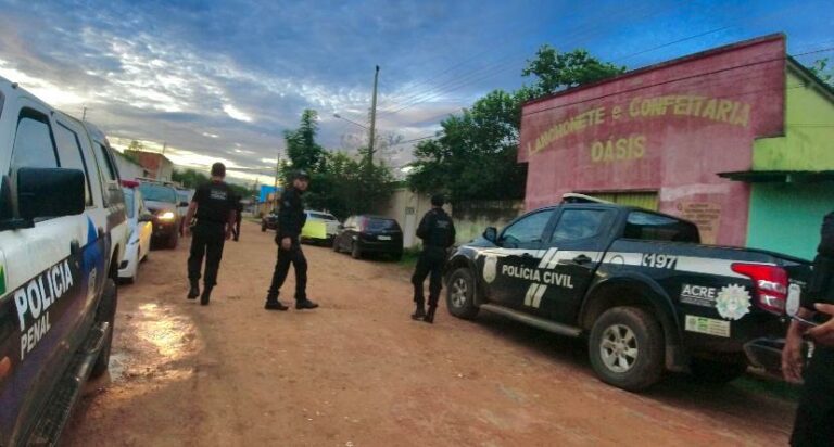 Forças de segurança cumprem onze mandados de busca e apreensão domiciliares em Feijó