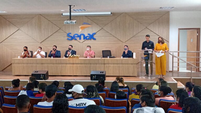 Senac entrega certificados em Brasiléia a alunos do Qualifica Acre da região do Alto Acre
