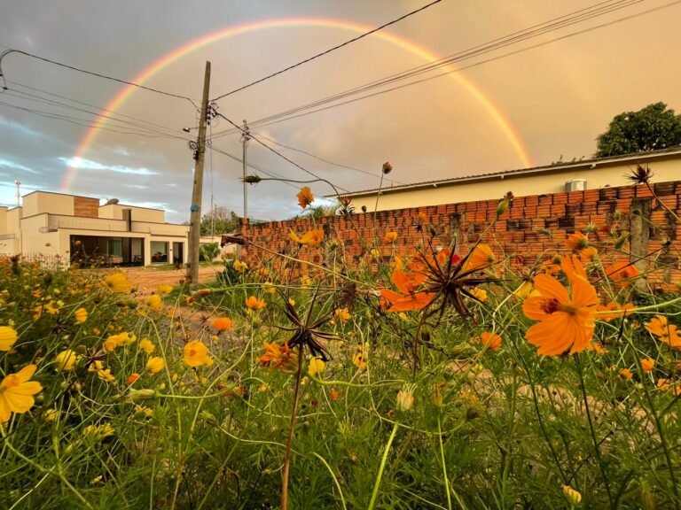 Arco-íris fotografado no Acre