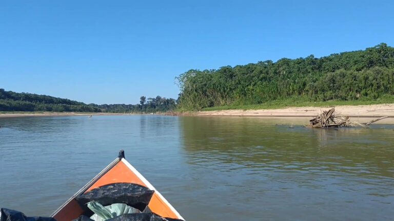 Samu e Ciopaer realizam resgate de bebê do Povo do Xinane, no alto rio Envira