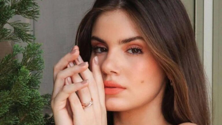 Camila Queiroz quebra silêncio, expõe verdade sobre briga com a Globo e mensagem a autor: “Nunca ia interferir”
