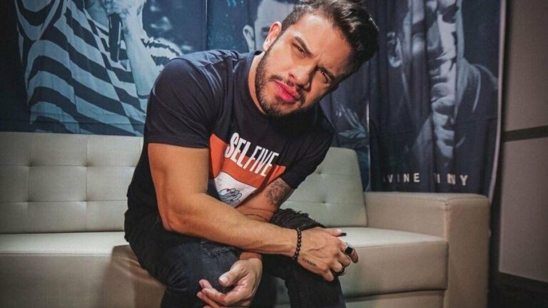 Detentos passaram a noite cantando “Late Coração” para Ávine Vinny