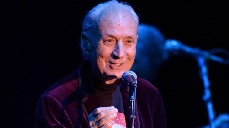 Guitarrista dos ‘Monkees’, Michael Nesmith, morre aos 78 anos