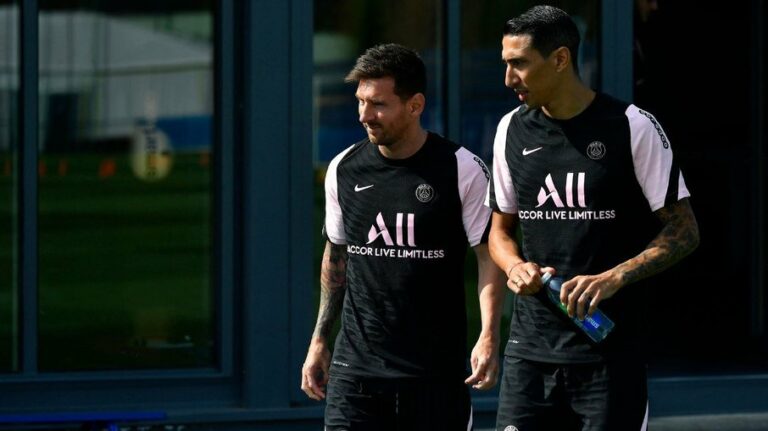 Di María se pronuncia sobre momento difícil de Messi no PSG