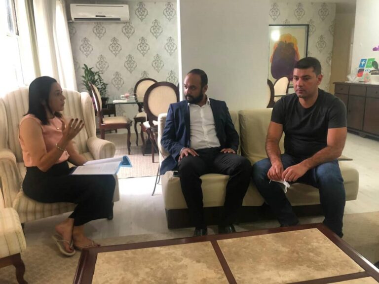 Presidente da Fundhacre visita gabinetes de Flaviano e Mailza para garantir apoio: ‘A Saúde não pode parar’