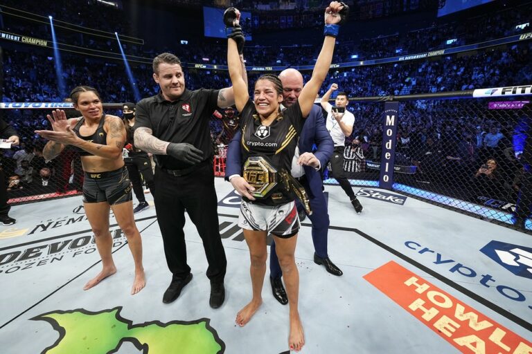 Julianna Peña revela tática para superar Amanda Nunes: “Fogo contra fogo”