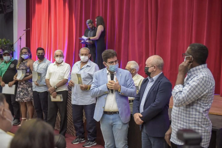 “Não sabia que iria enfrentar quem acha que cuidar de vidas é menos importante”, diz Gladson ao ContilNet