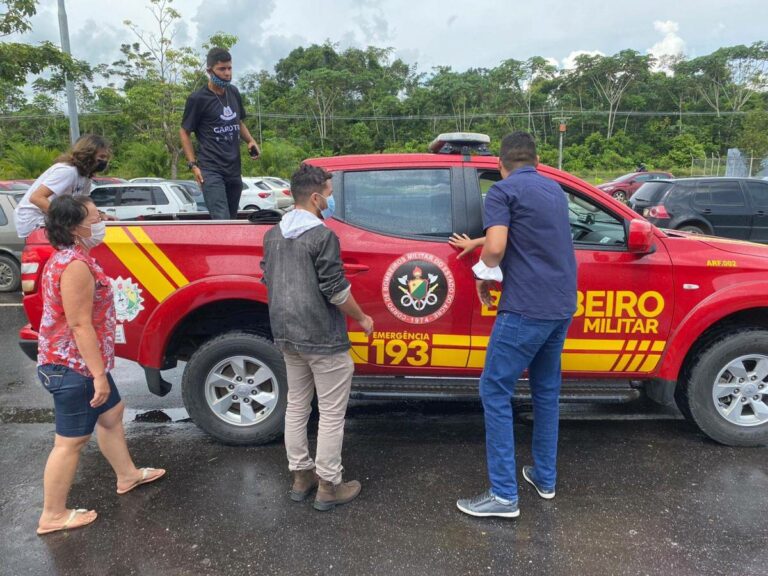 Astro do The Voice Brasil, Gustavo Matias, é recepcionado em CZS em viatura com carreata