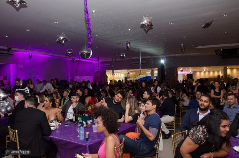 Prêmio Glow: confira quem marcou presença e os vencedores na galeria do ContilNet