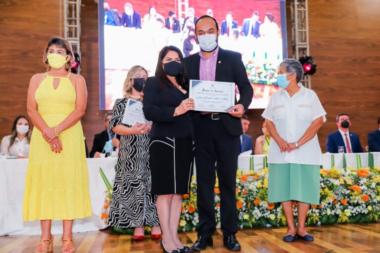 Presidente da Fundhacre é homenageado com Moção de Aplauso em solenidade na Aleac