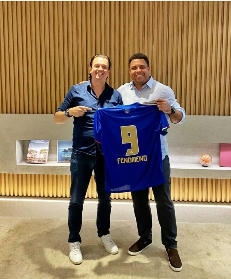 Ronaldo compra Cruzeiro, São Paulo quer Rafinha e Flu desiste de Rodinei no resumão da Central