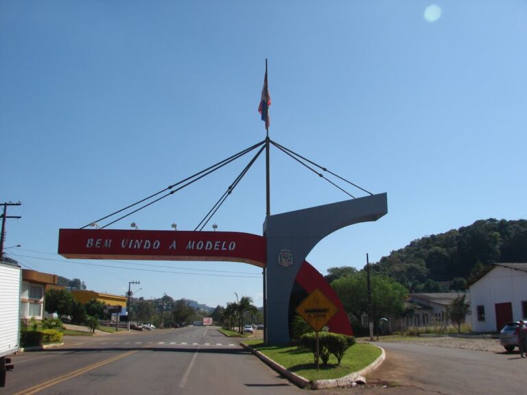 Concurso Prefeitura de Modelo – SC: edital com iniciais de R$ 15 mil
