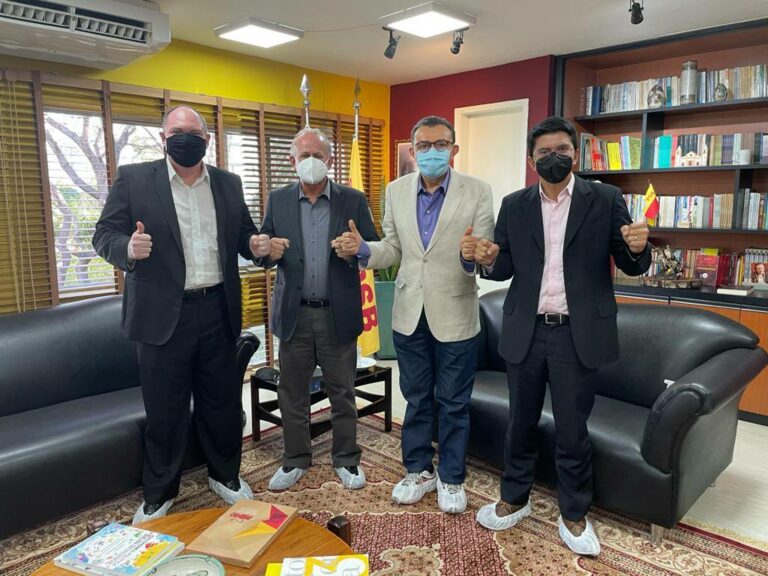 Presidente nacional do PSB põe Acre entre as prioridades para negociar formação de uma federação com o PT