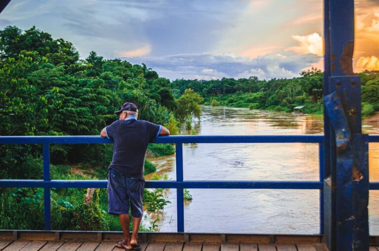 Ponte José Augusto, que liga Brasileia a Epitaciolândia