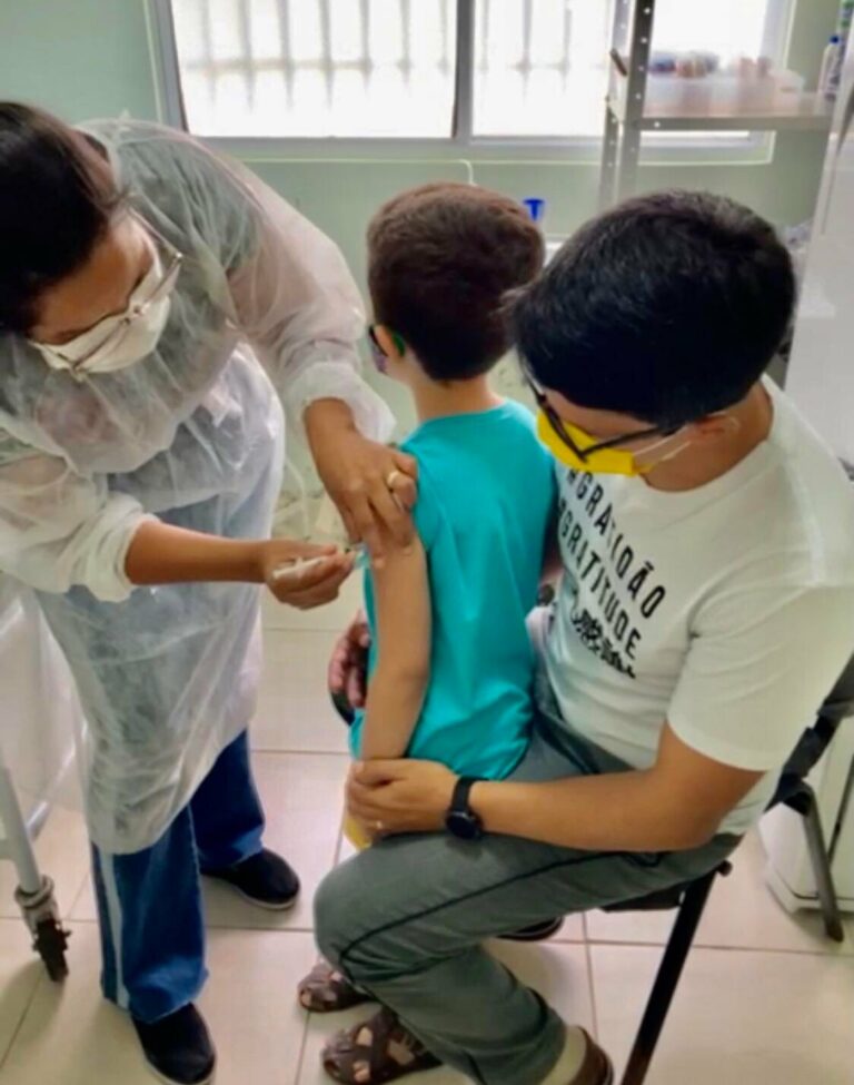 Vacinação contra covid-19 segue acontecendo em Rio Branco neste sábado; confira os locais