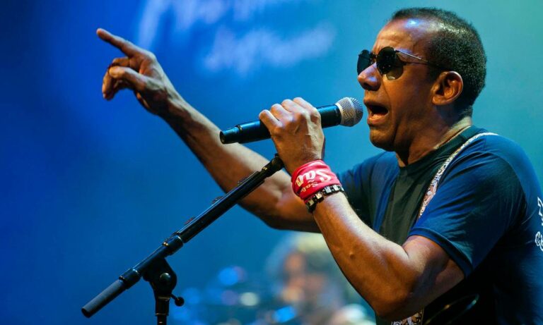 Jorge Ben Jor relata vida no Copacabana Palace, para onde se mudou após ter casa destruída: ‘Não tinha onde morar’