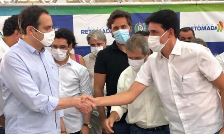 Com alta rejeição e atrás nas pesquisas, Bolsonaro enfrenta debandada pró-Lula no Centrão