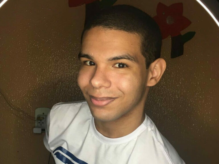 BBB22: Já? Vyni, do grupo Pipoca, ultrapassa 1 milhão de seguidores