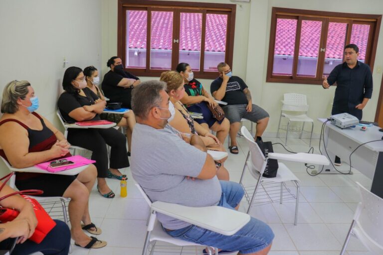 Fundhacre promove ação educativa com os pacientes do Programa de Obesidade