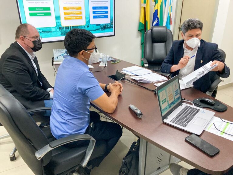 Jenilson Leite visita o TCE e conhece sistema de bancos de dados do órgão: “Moderno e eficiente”