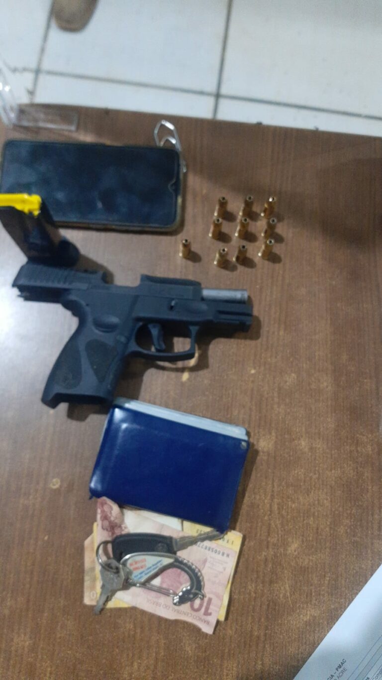 Homem é preso em flagrante com arma em Manoel Urbano