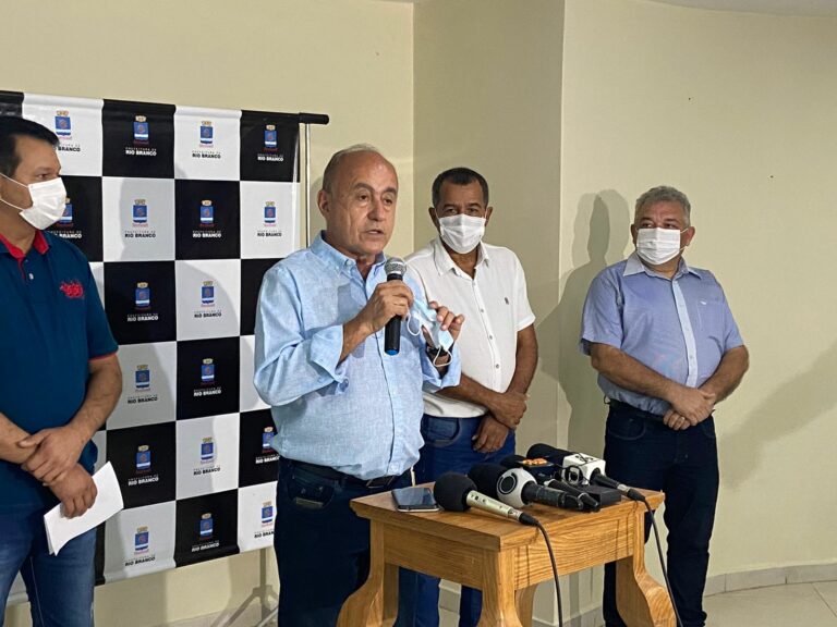 Bocalom anuncia novo sistema de abastecimento de água: “Quem não pagar, será cortado”