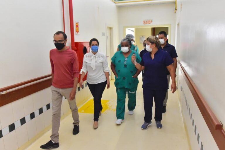 Após deputada ser acusada de invadir Fundhacre, sindicato se manifesta em nota