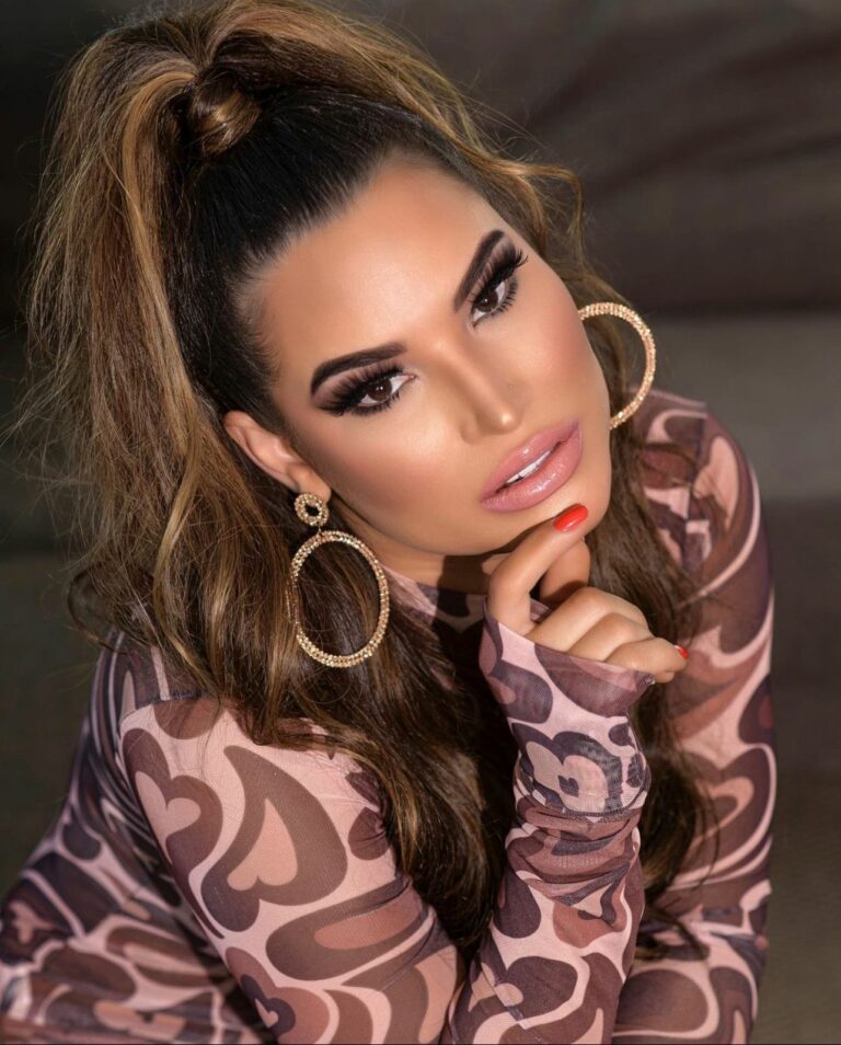 Raissa Barbosa choca ao anunciar volta ao mundo erótico e fotos são divulgadas: ‘Gosto do conteúdo sensual’