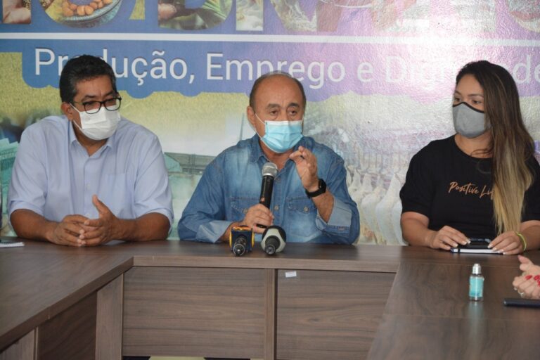 Bocalom quer aumentar salário mínimo dos servidores para R$ 1.400; proposta será levada à Câmara