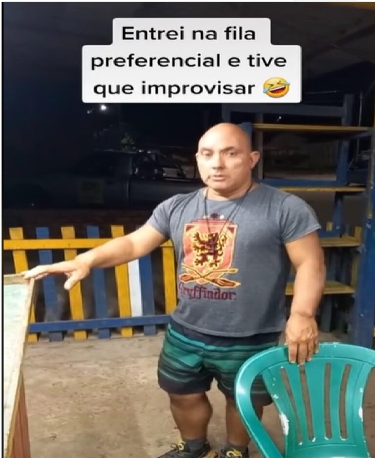 Tiktoker do AC conta sobre discussão em fila de supermercado: “Preciso de um banco para subir”