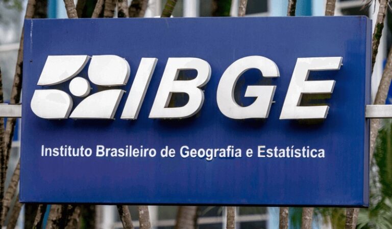 IBGE aponta início de reação da economia no período pós-pandemia com crescimento da produção industrial