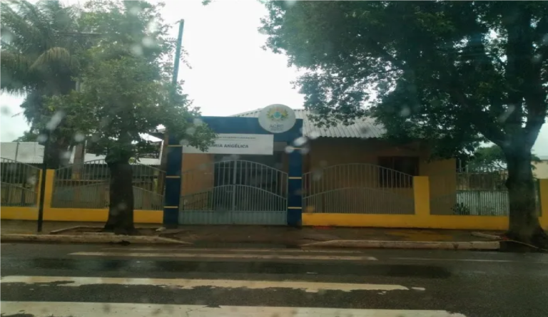 Escola no AC suspende aulas presenciais em razão do aumento de casos de covid-19 na capital