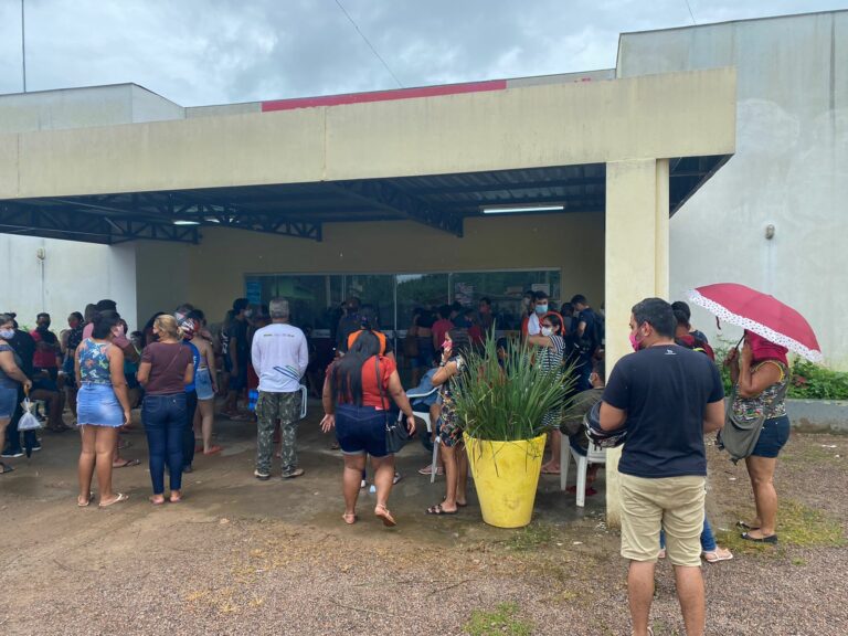 Urap registra superlotação pela manhã, não tem médico e vereadora Michelle atende voluntariamente: ‘Desafio’