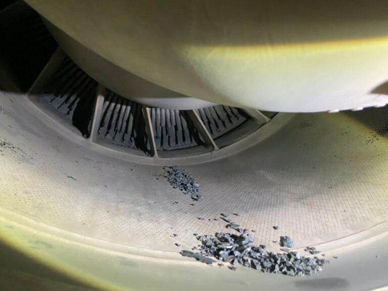 Avião da Gol faz pouso de emergência em Petrolina após um dos motores parar de funcionar; ouça áudio