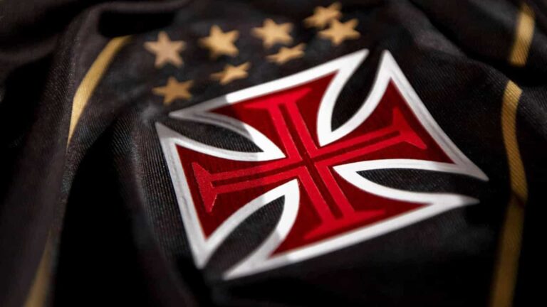 Empresa de investimento dos EUA estuda compra do Vasco, que pode virar SAF