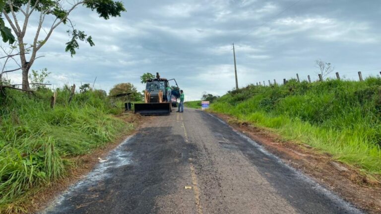 Por meio do Deracre, Governo realiza melhorias no ramal Flaviano Melo, em Porto Acre