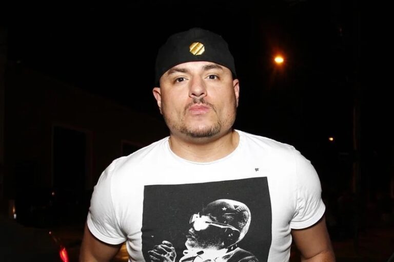 Mendigo está foragido pela 2ª vez; veja rolos do humorista na Justiça