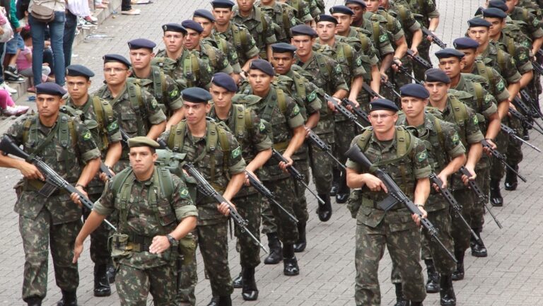 440 VAGAS: Exército Brasileiro divulga retificação de Concurso Público