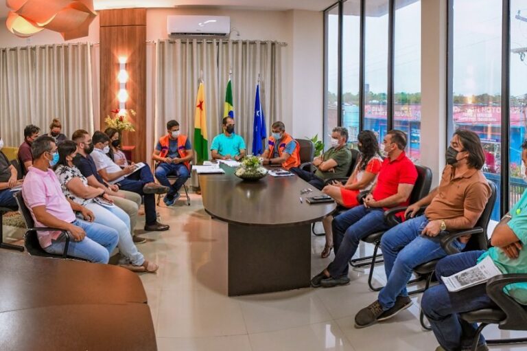 Rio Juruá ultrapassa cota de alerta: “Estamos prontos e muito ligados no comportamento das águas”, diz prefeito