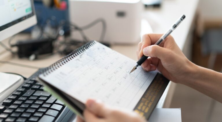 Confira lista completa de calendário de feriados de 2022 e quantos serão prolongados