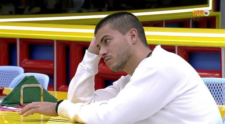 BBB22: Arthur Aguiar pensa em desistir do ‘Big Brother Brasil’