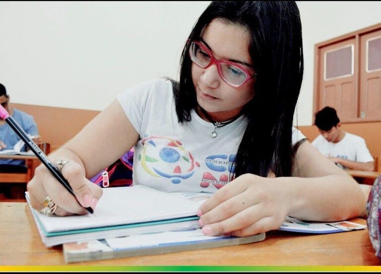 Pré-matrículas para cursos de línguas abrem nesta segunda; veja as vagas