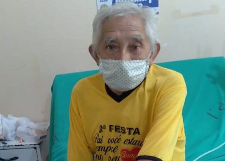 Seu Gonzaga, morador antigo do rio Caeté, está há 10 dias internado no Hospital de Sena